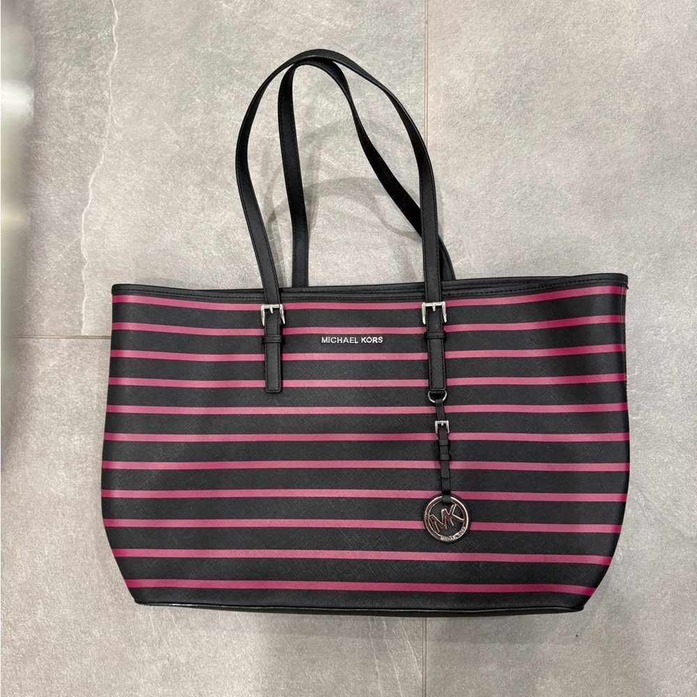 Michael Kors Jet Set Striped Saffiano Leather Laptop Tote Bag EUC black pink - Picture 2 of 15